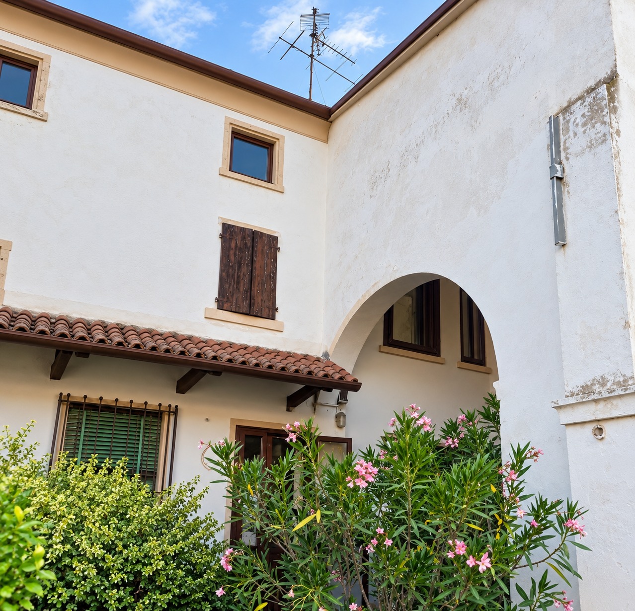 Ingresso reale della Galena delle Api a Castel d’Ario